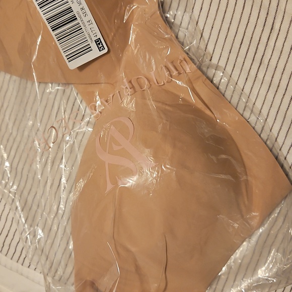 💗NWT Victorias Secrect Push-Up Wireless Comfort Bra MDD Praline - Picture 12 of 15